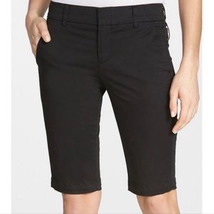 Vince Women Side Buckle Bermuda
Shorts Low Rise‎ Black Size 8 EUC